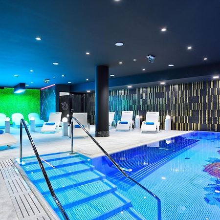 Hotel Ferreus Modern Art Deco Краков Экстерьер фото The swimming pool at the hotel