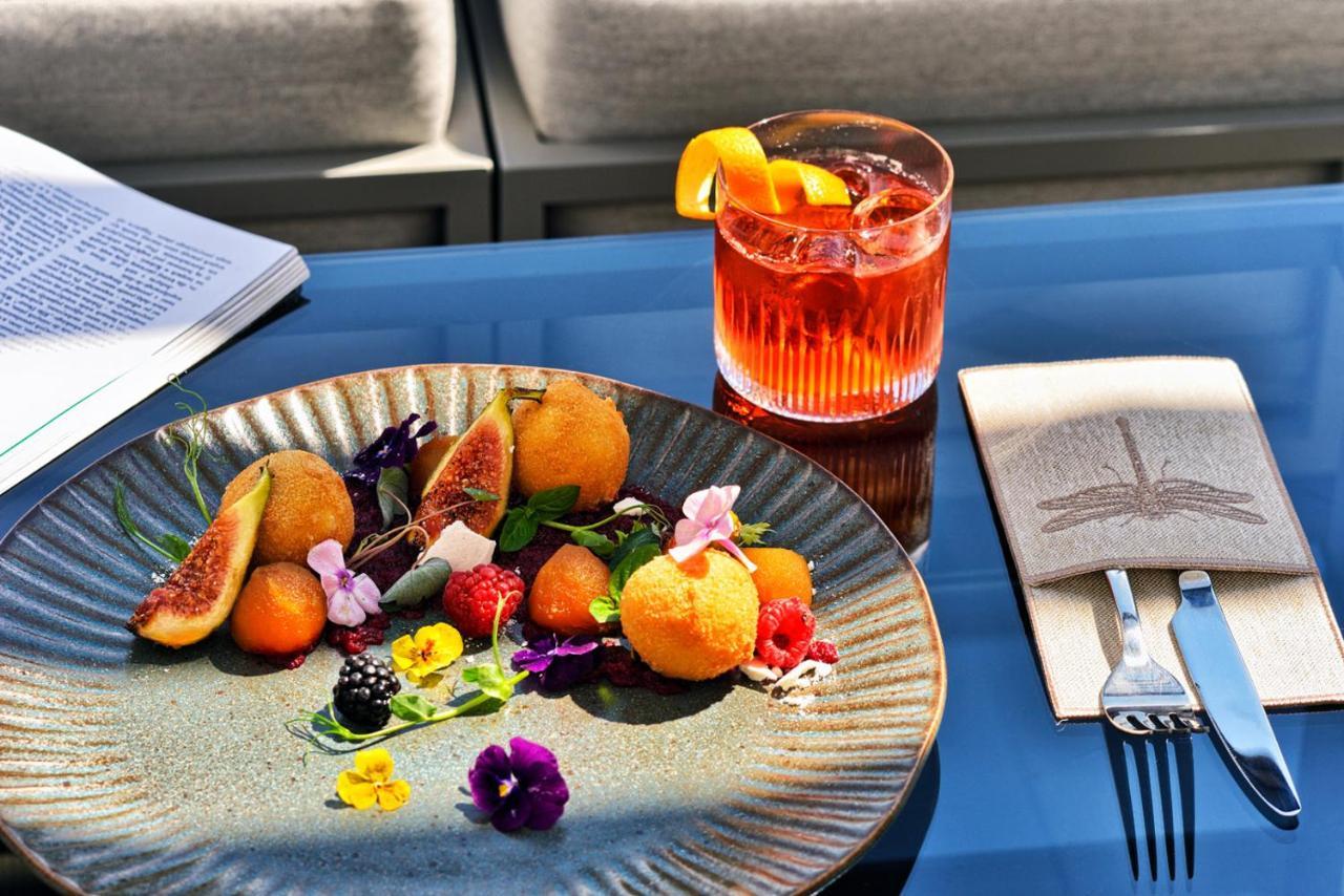 Hotel Ferreus Modern Art Deco Краков Экстерьер фото A Negroni cocktail
