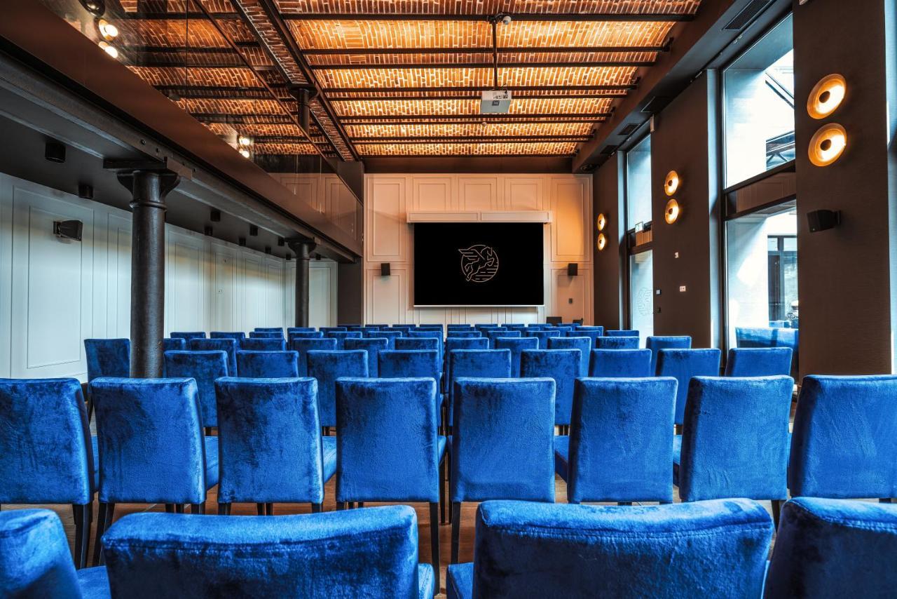 Hotel Ferreus Modern Art Deco Краков Экстерьер фото The auditorium