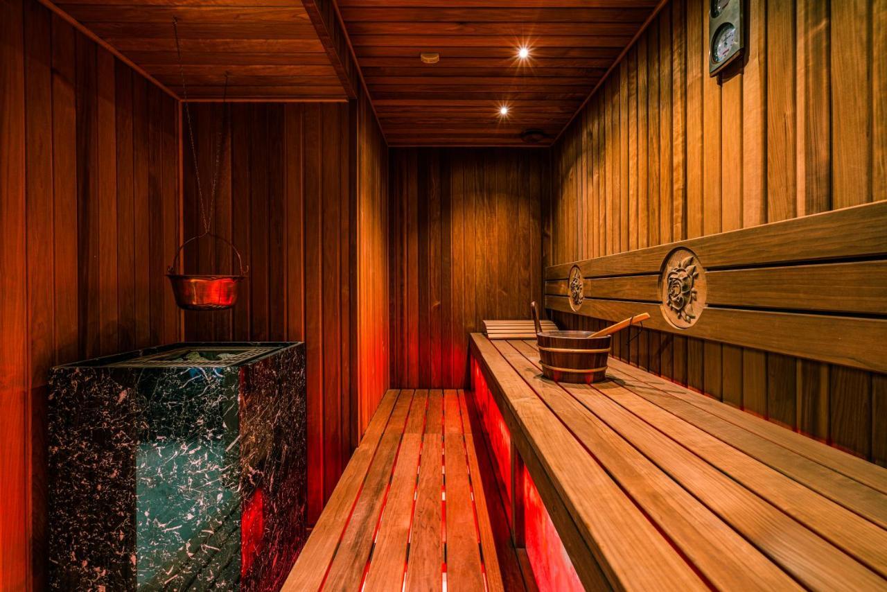 Hotel Ferreus Modern Art Deco Краков Экстерьер фото A Finnish sauna