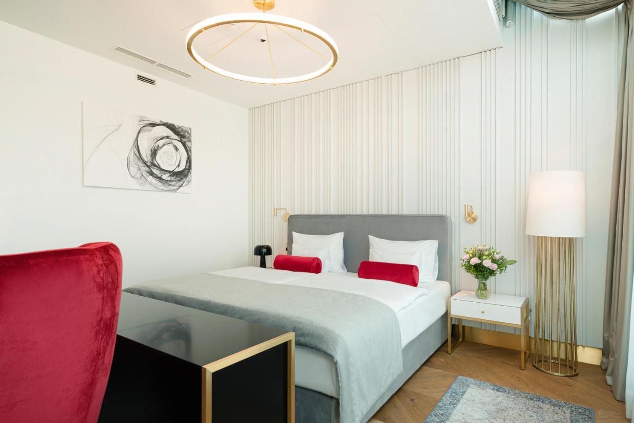 Hotel Ferreus Modern Art Deco Краков Экстерьер фото