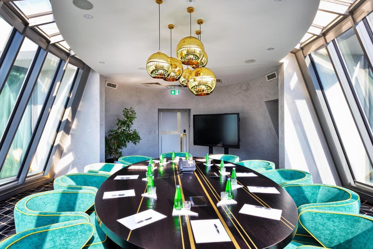 Hotel Ferreus Modern Art Deco Краков Экстерьер фото Meeting room